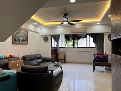 Blk 712 Hougang Avenue 2 (Hougang), HDB Executive #584466291